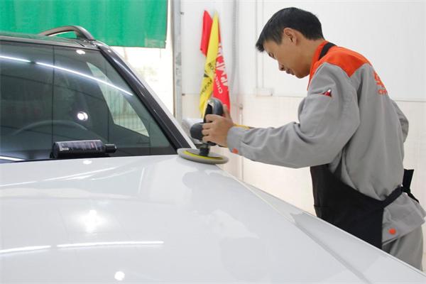 愛(ài)車(chē)人汽車(chē)美容加盟