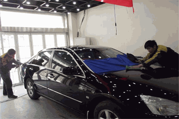 因斯特汽車美容加盟