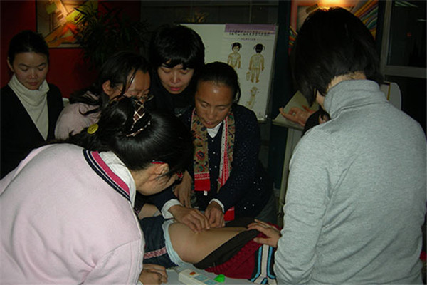 同和堂小兒推拿加盟