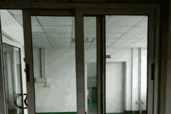 阿魯克門窗加盟