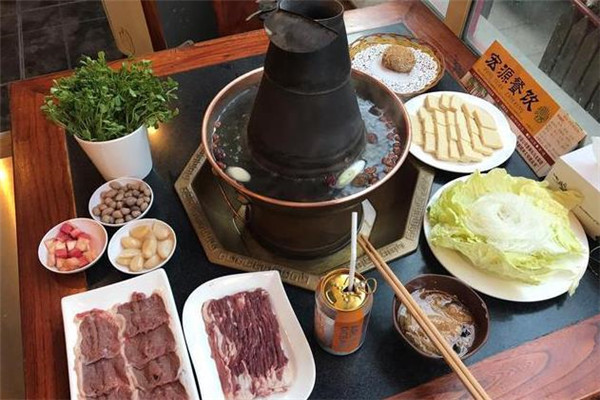 聚寶源火鍋