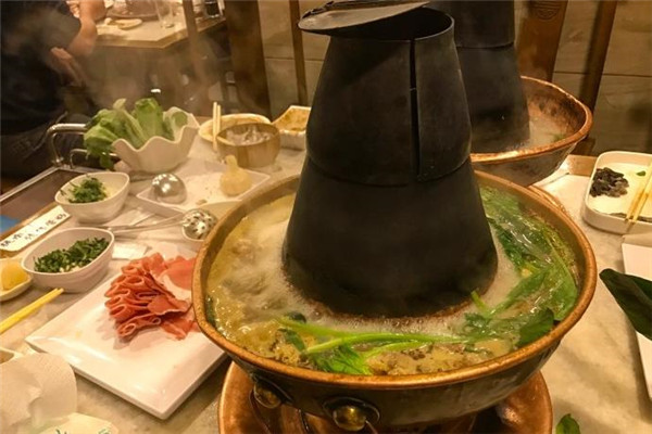 聚寶源火鍋