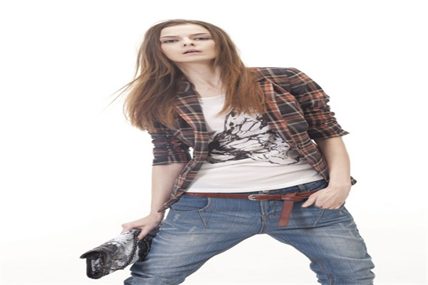 偢一女裝加盟