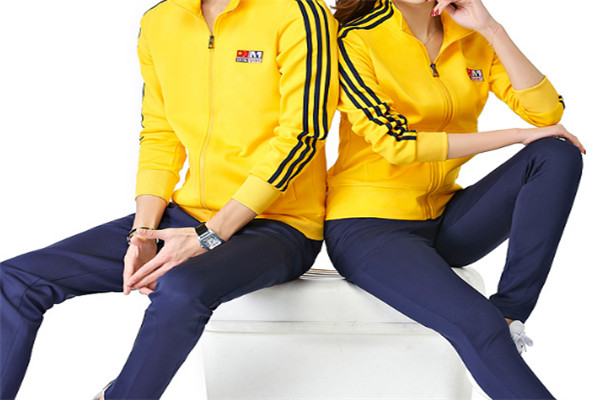 阿迪王運動服裝加盟