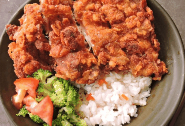 名古屋炸雞蓋飯便當