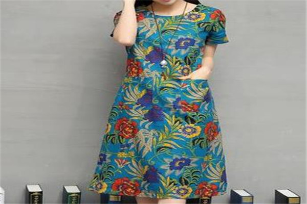 俏帛女裝
