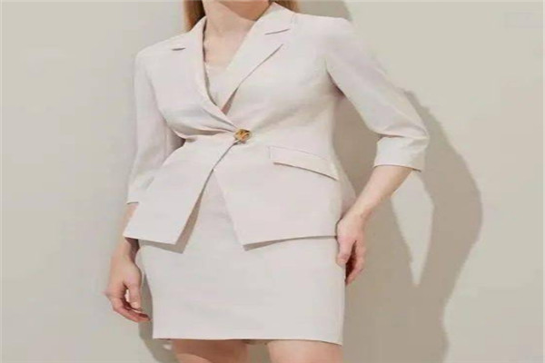 連奴女裝加盟