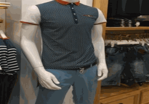 石磊服裝