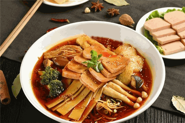 拌嘴冒菜加盟