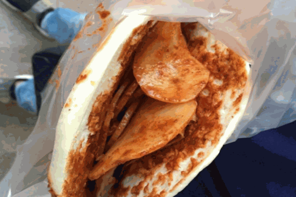 雙醬餅皇土豆片夾饃加盟