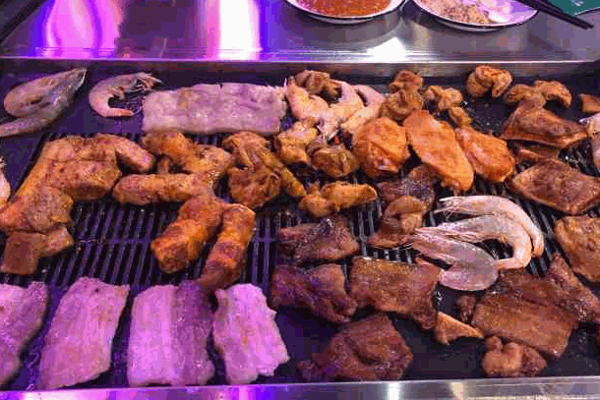 小豬查理火盆自助餐費(fèi)用多少錢(qián)?