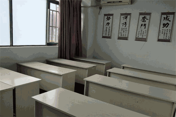 新九洲學(xué)校加盟
