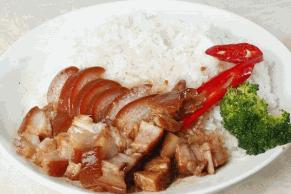 呆呆鹵豬腳飯加盟