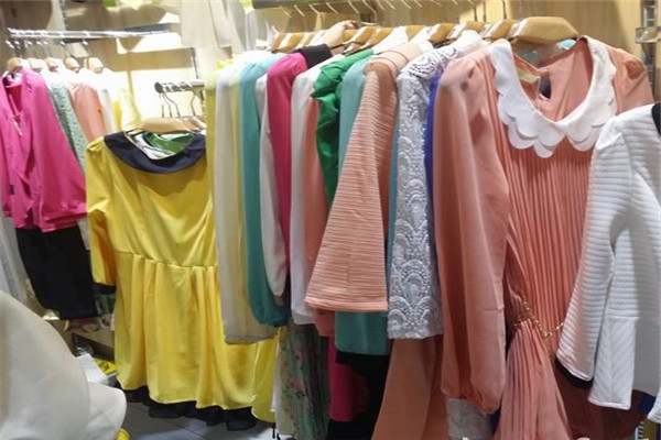 魅力辭典服飾