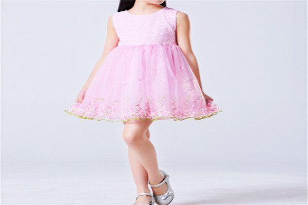 阿可小子童裝