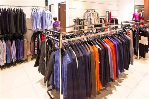 百衣百順服裝