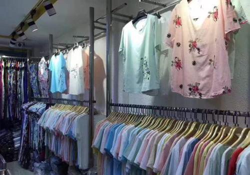 I-U服飾加盟