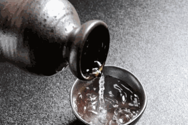 德旋酒業(yè)加盟