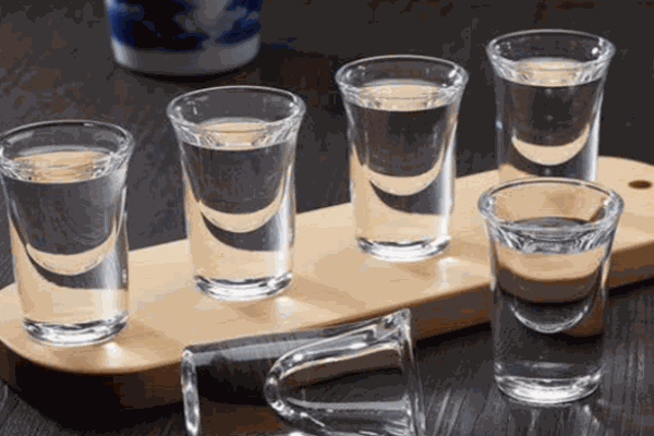寶清老窖酒業(yè)加盟