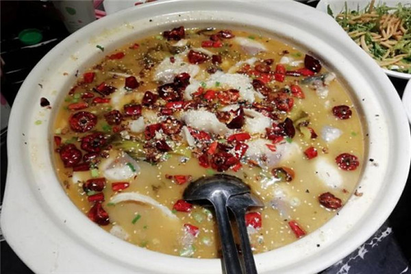 胖三酸菜魚加盟