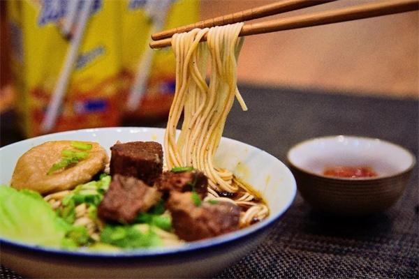 云落原湯牛雜粉加盟