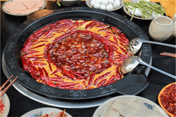 彩鹿鮮牛肉自助火鍋