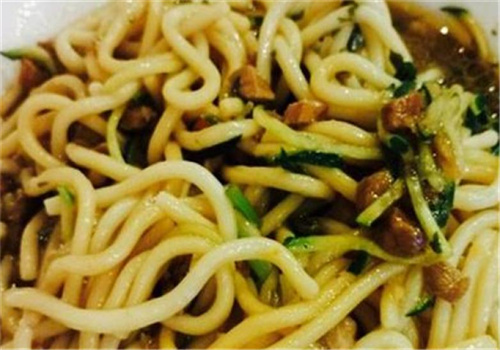 小尹面館加盟
