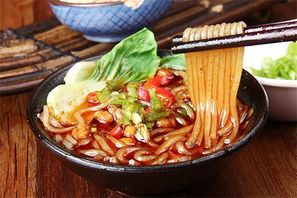 愛屋酸辣粉加盟