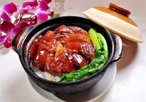 品勝煲仔飯加盟