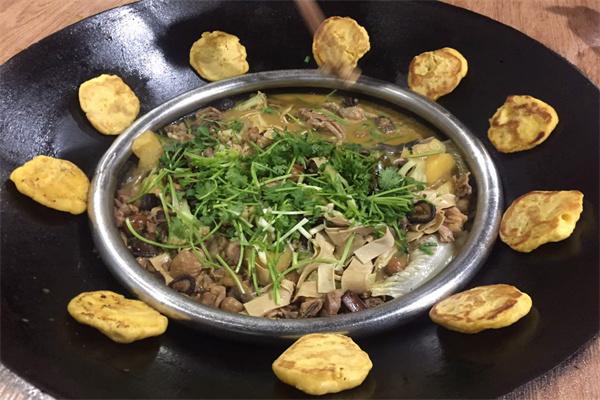 華飛柴火雞加盟