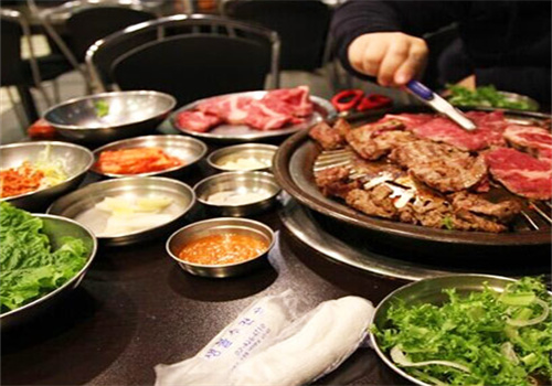 比爾森自助烤肉