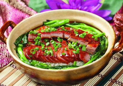 品軒居煲仔飯加盟