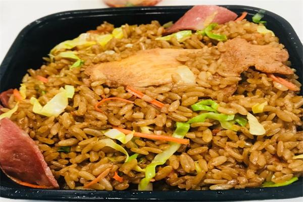 阿呆鍋鍋炒飯君