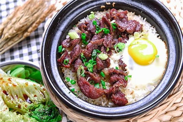 寶聚隆煲仔飯店