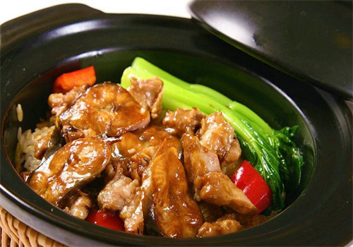 廣粵煲仔飯加盟