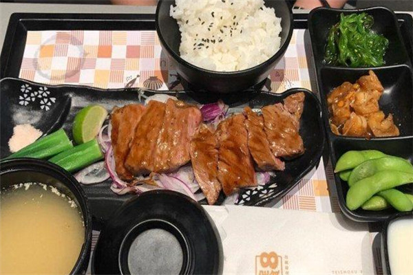 定食8日式定食加盟