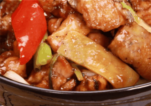 榮君府黃燜雞米飯加盟