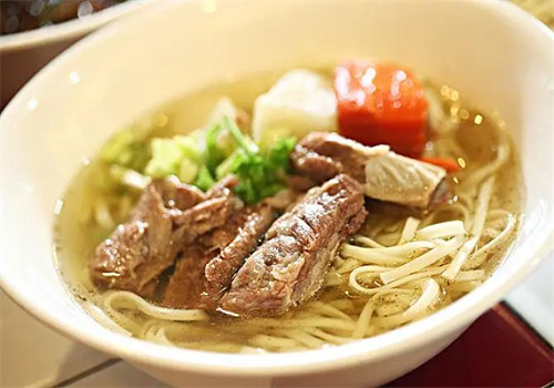 面太牛原湯牛肉面加盟