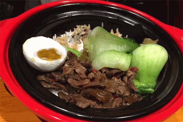 玖香煲仔飯加盟