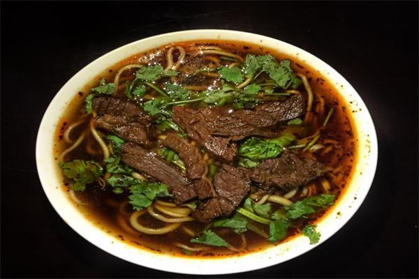 張師傅牛肉面加盟