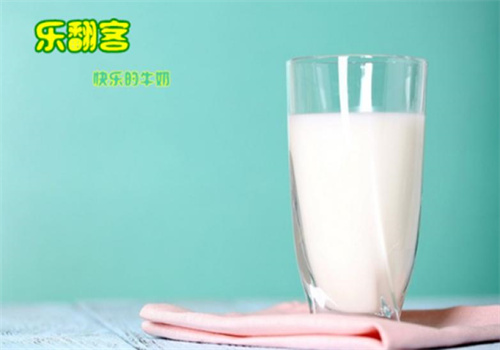 樂翻客鮮奶吧加盟