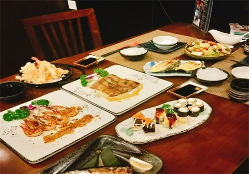 重膳日本料理日本菜加盟