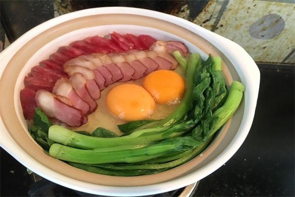 石里香煲仔飯加盟