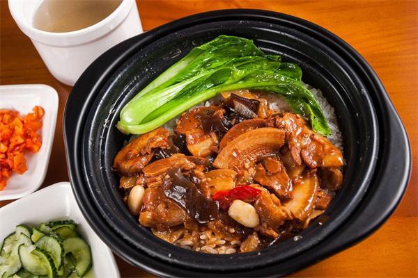 哎呦煲仔飯加盟