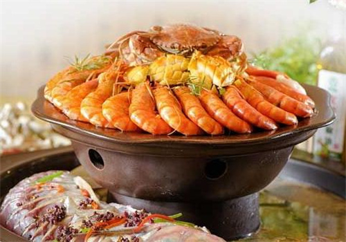 夢(mèng)時(shí)代涮烤鍋食匯加盟