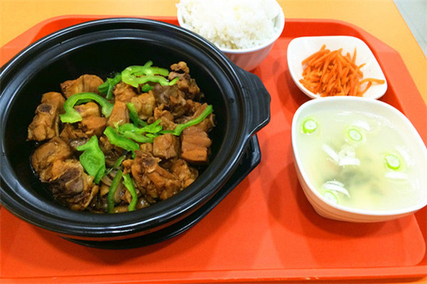 德味圓黃燜雞米飯