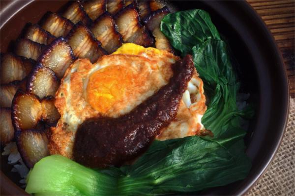 石里香煲仔飯加盟