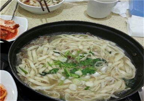 特別加海鮮面