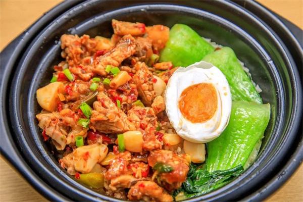 小明家煲仔飯加盟