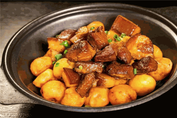 華姐干鍋煎肉飯